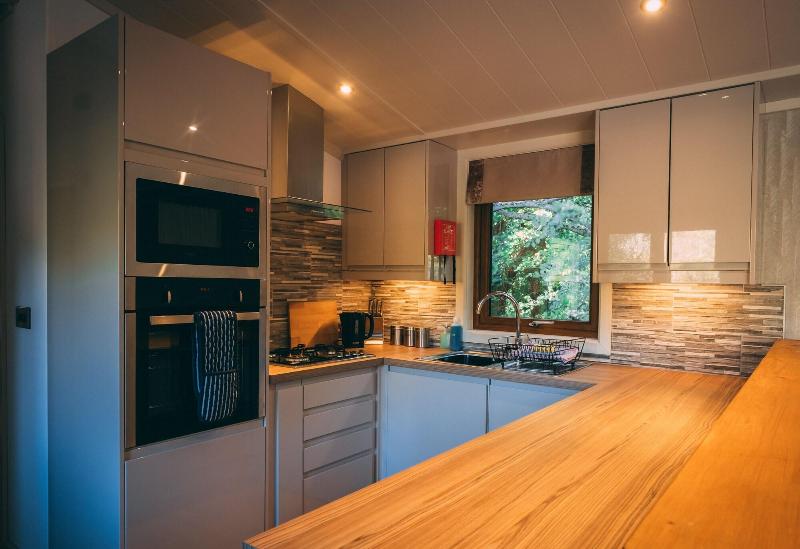 Herons Lake Retreat image