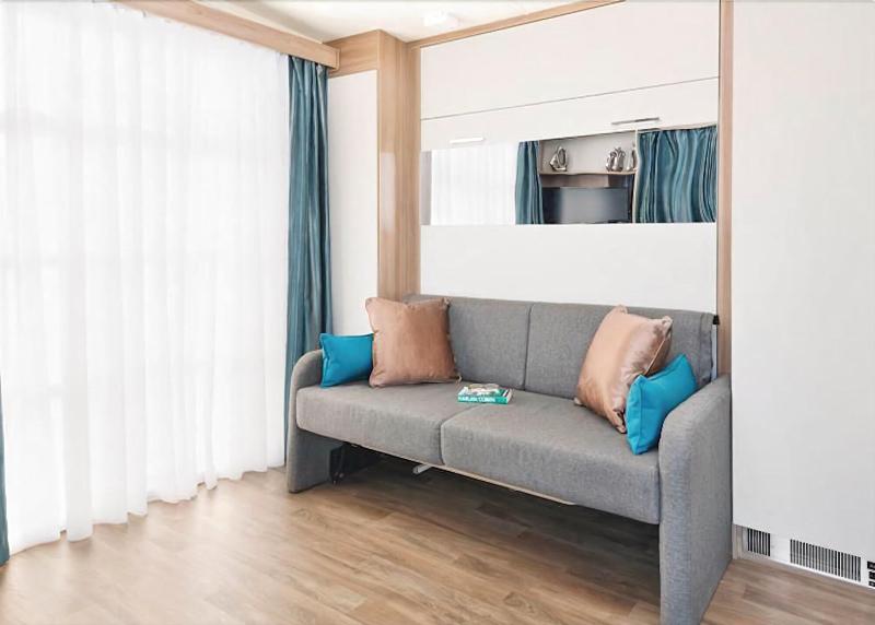 Herons Lake Retreat image