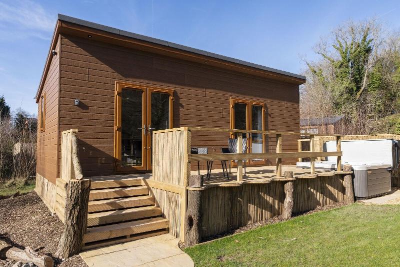 Herons Lake Retreat image