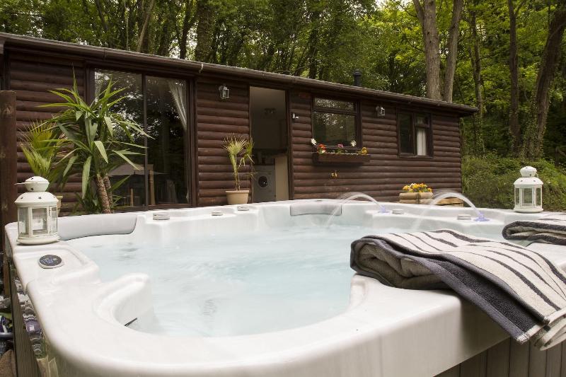 Herons Lake Retreat image