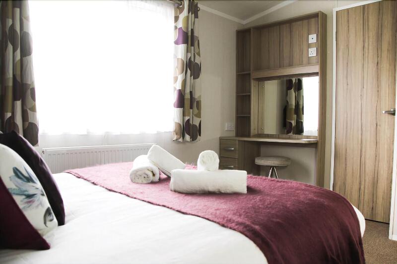 Herons Lake Retreat image