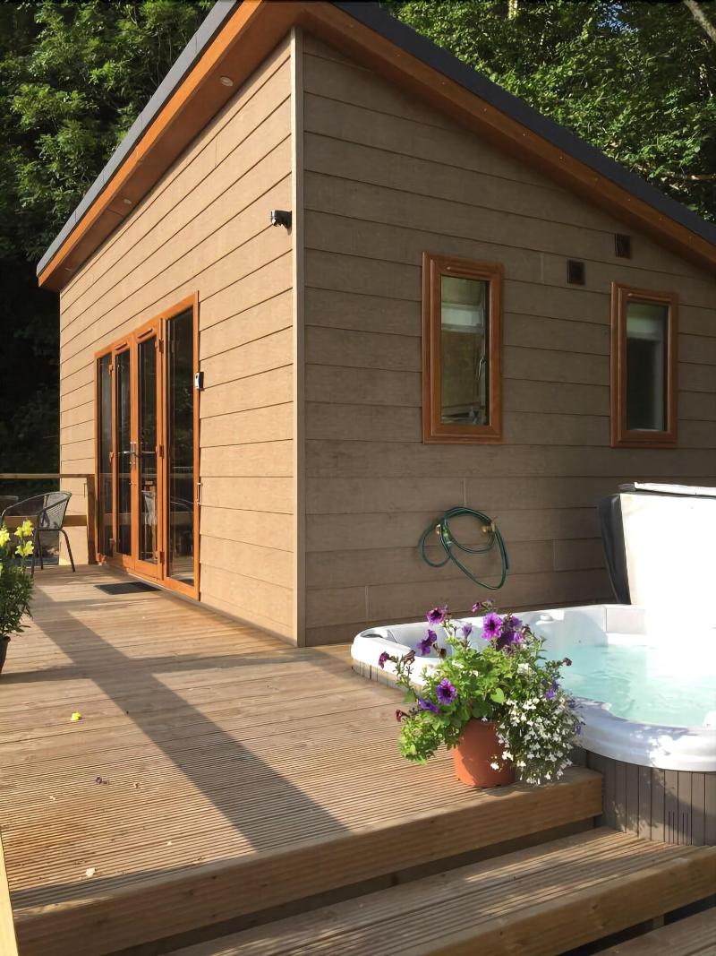 Herons Lake Retreat image