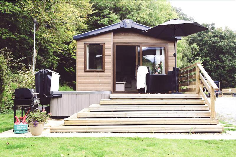 Herons Lake Retreat image