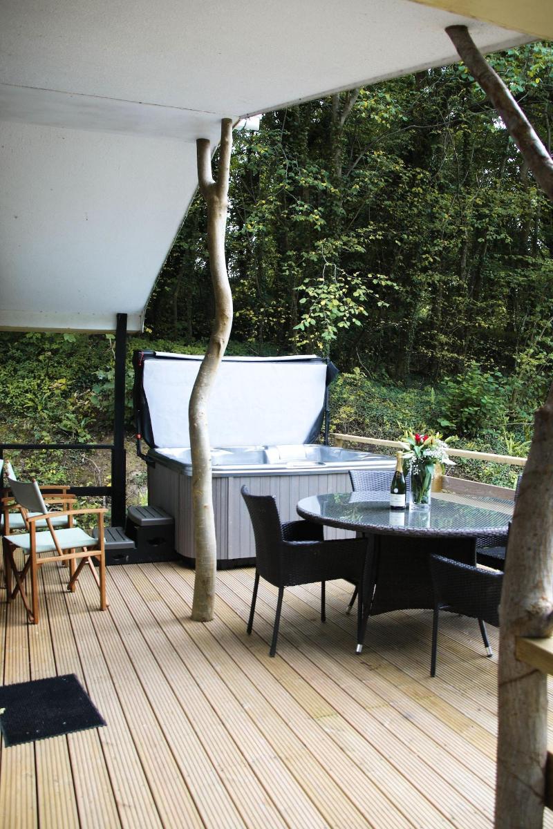Herons Lake Retreat image