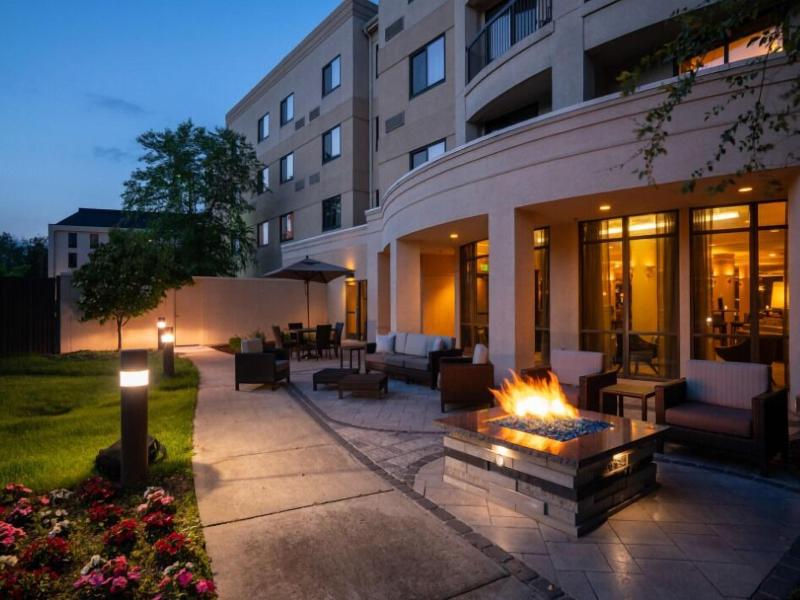 Courtyard By Marriott Middletown Goshen image