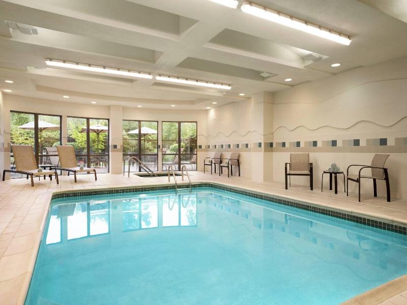 Courtyard By Marriott Middletown Goshen image