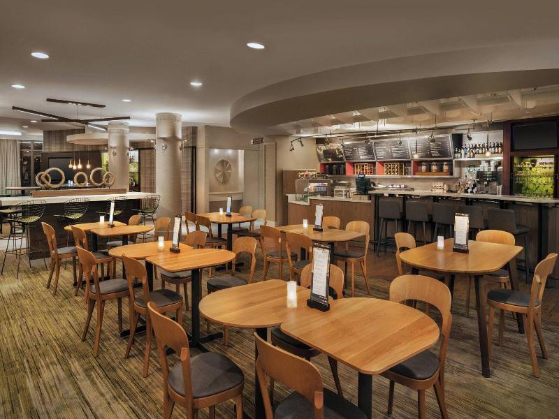 Courtyard By Marriott Middletown Goshen image