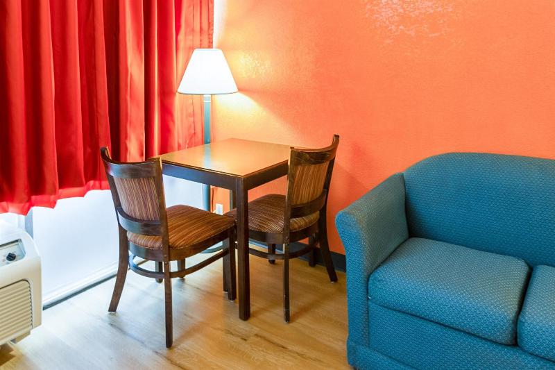 Motel 6 Groton, CT image