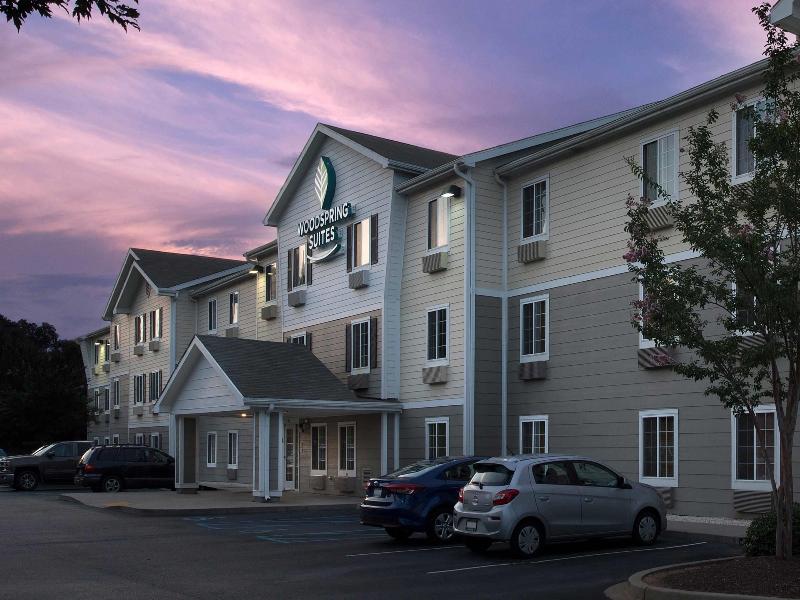 WoodSpring Suites Spartanburg Duncan I-85 image