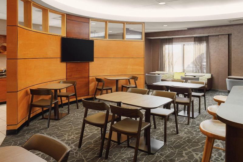 SpringHill Suites by Marriott Knoxville at Turkey  image