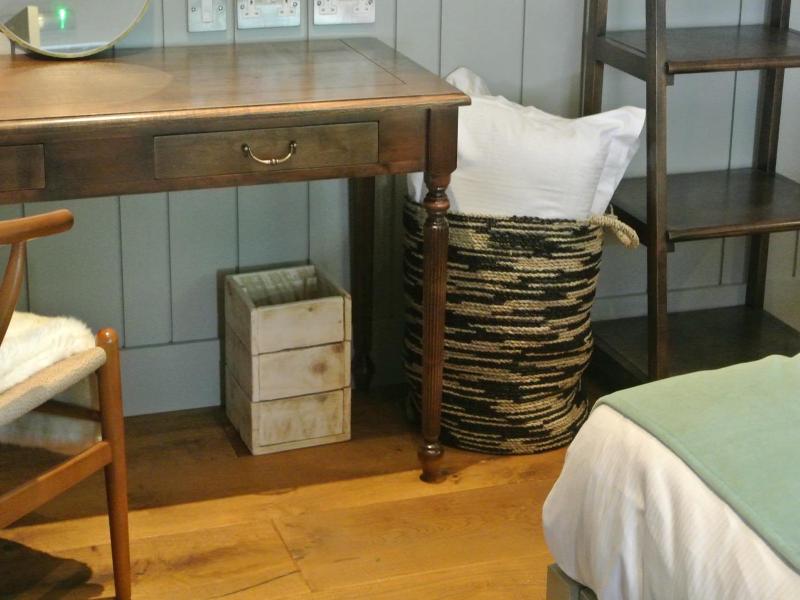 The Crown Pub Dining Rooms image