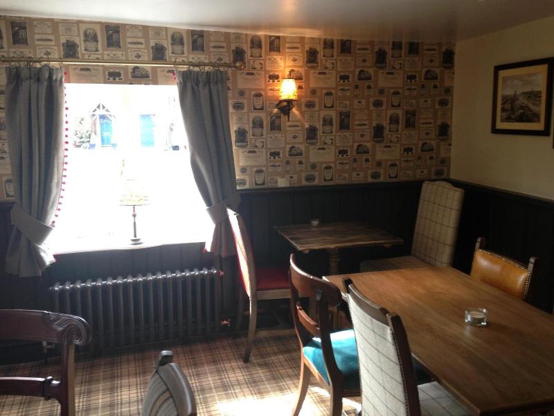 The Crown Pub Dining Rooms image