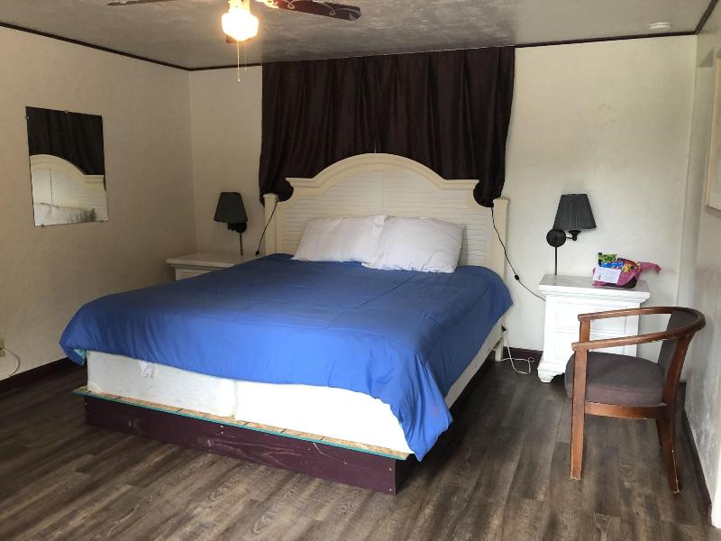 Florence Lighthouse Inn image