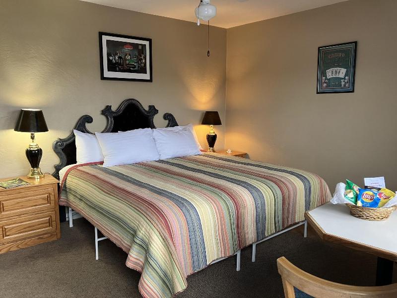 Florence Lighthouse Inn image