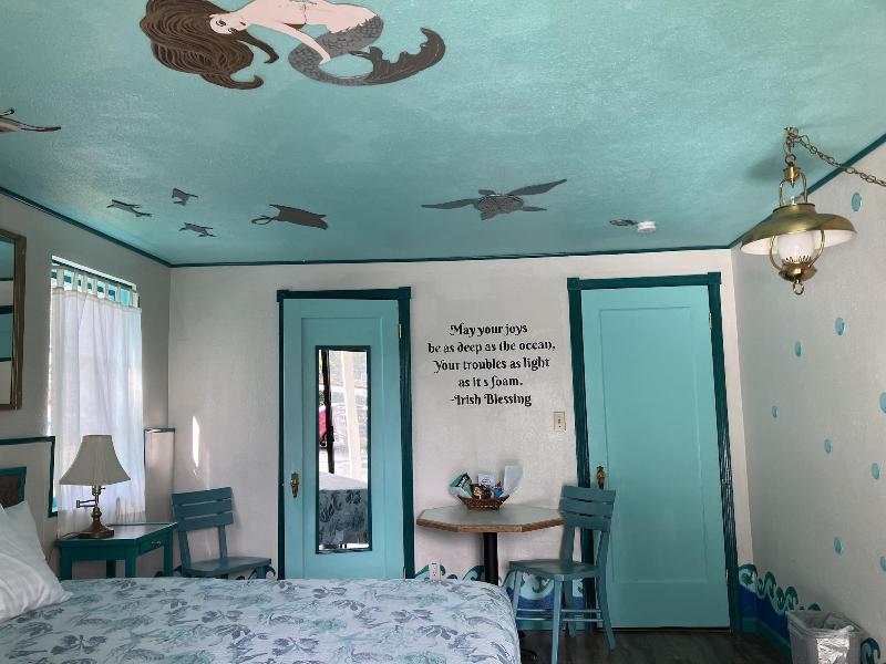 Florence Lighthouse Inn image