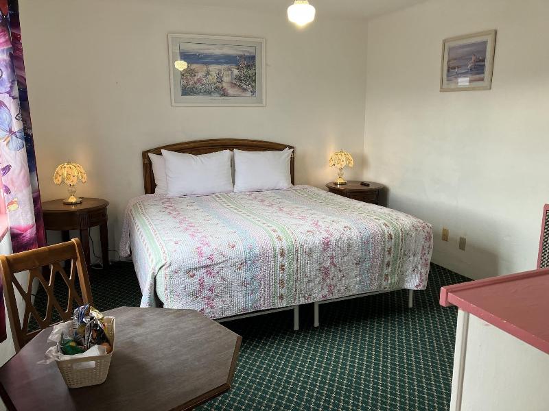Florence Lighthouse Inn image