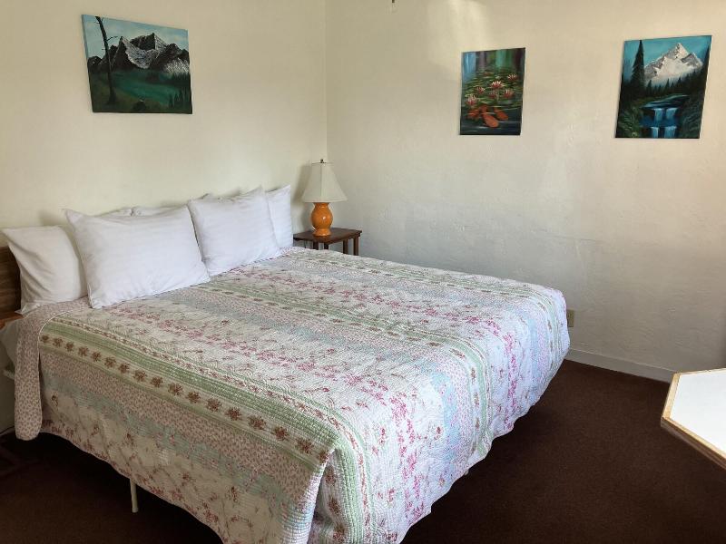 Florence Lighthouse Inn image