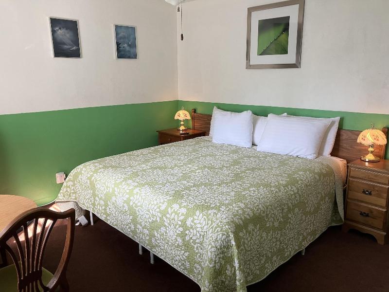 Florence Lighthouse Inn image