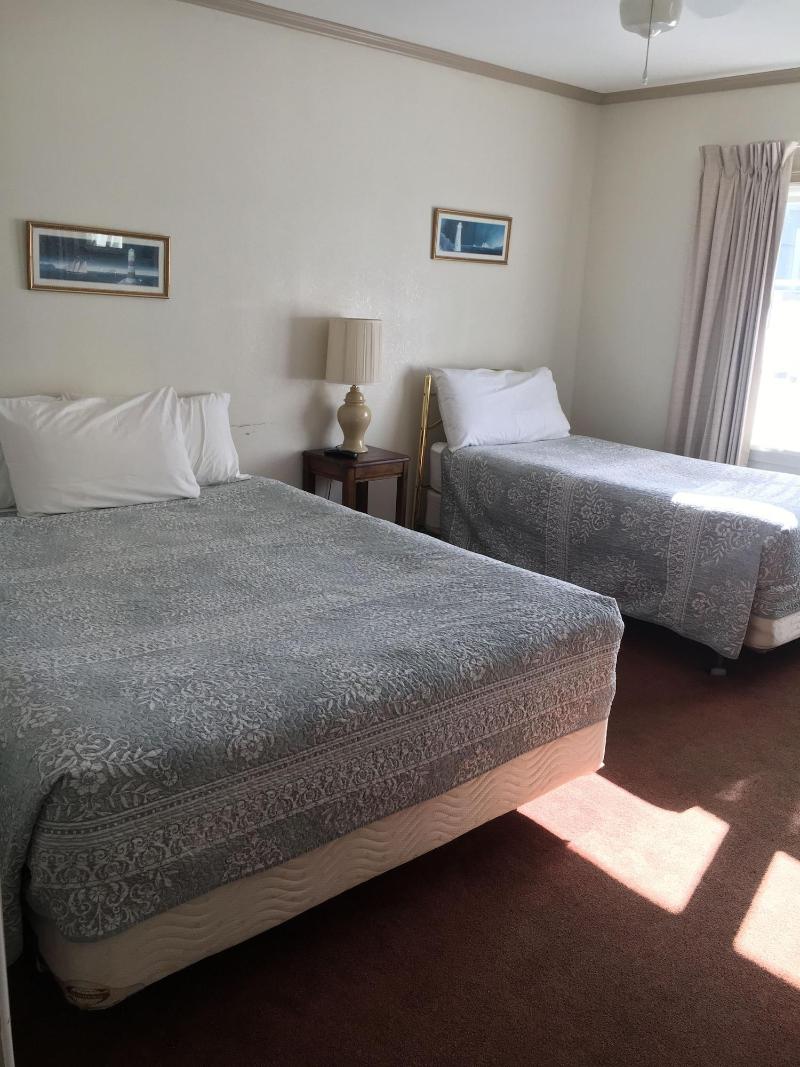 Florence Lighthouse Inn image