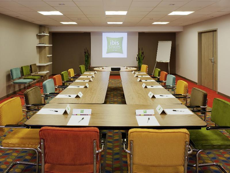 ibis Styles Chaumont Centre Gare image