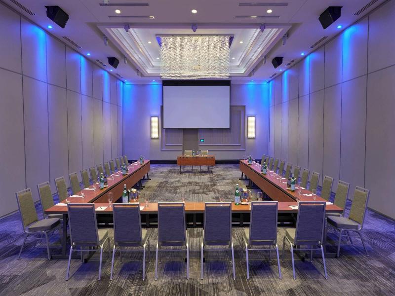 Towneplace Suites By Marriott Oshawa image