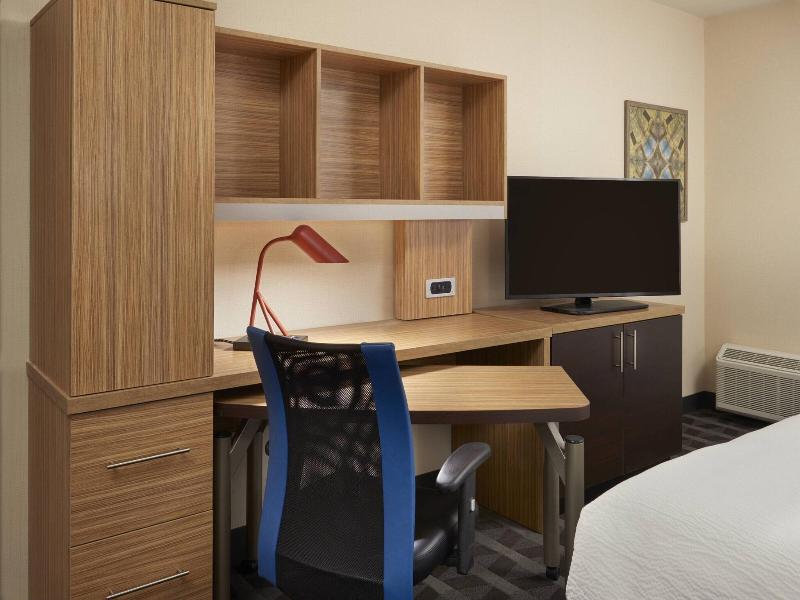 Towneplace Suites By Marriott Oshawa image