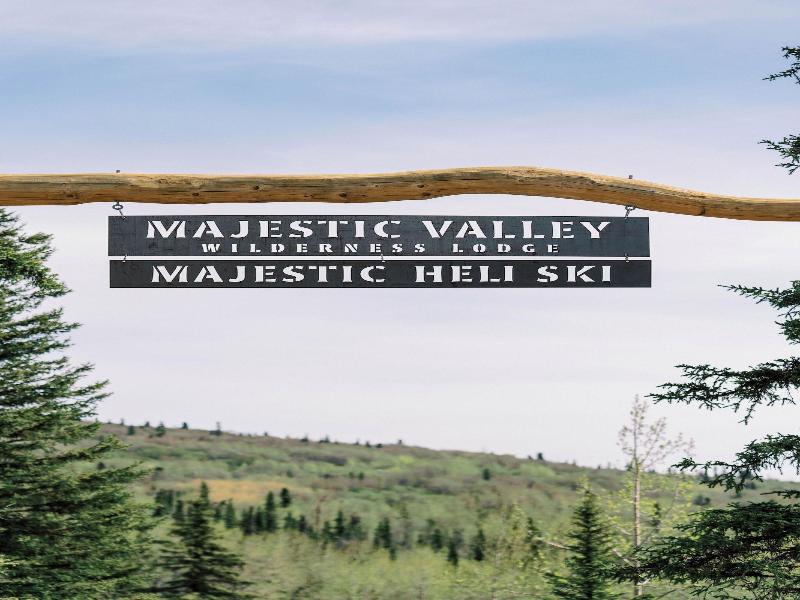 Majestic Valley Wilderness Lodge