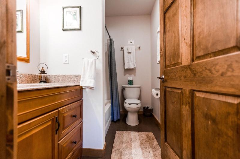 Majestic Valley Wilderness Lodge image