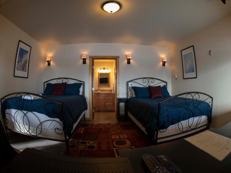 Majestic Valley Wilderness Lodge image