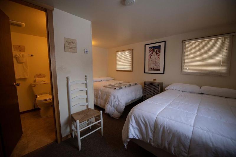 Majestic Valley Wilderness Lodge image