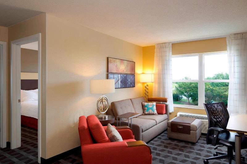 Towneplace Suites By Marriott Jacksonville image