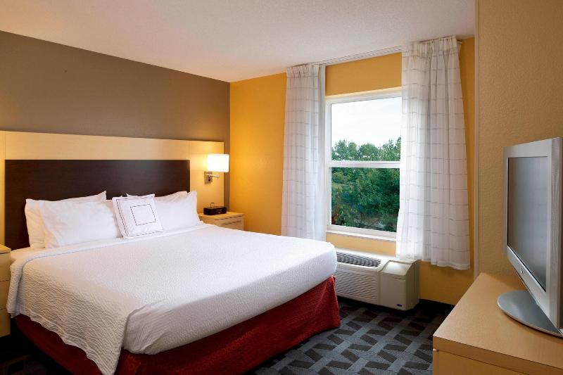 Towneplace Suites By Marriott Jacksonville image