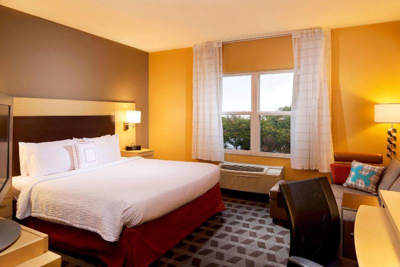 Towneplace Suites By Marriott Jacksonville image