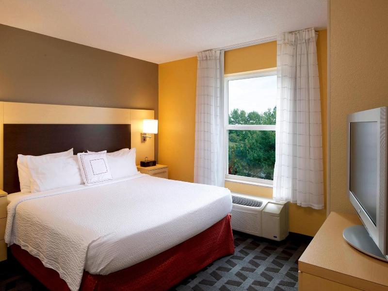 Towneplace Suites By Marriott Jacksonville — photo 27