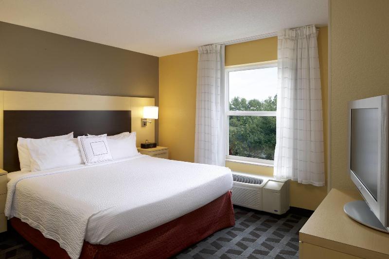 Towneplace Suites By Marriott Jacksonville image