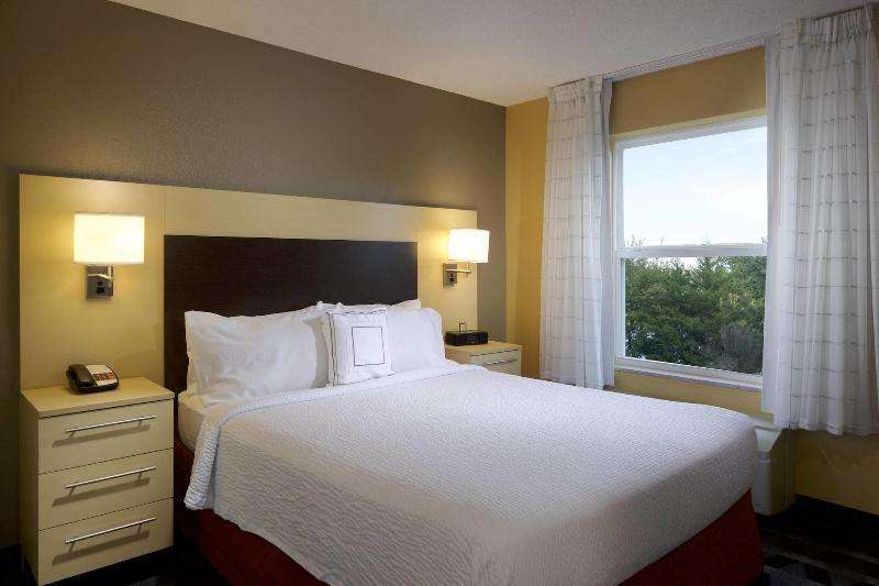 Towneplace Suites By Marriott Jacksonville image