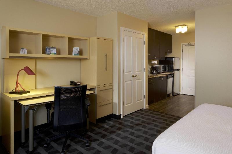 Towneplace Suites By Marriott Jacksonville image