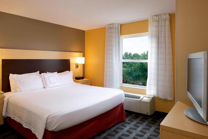 Towneplace Suites By Marriott Jacksonville image