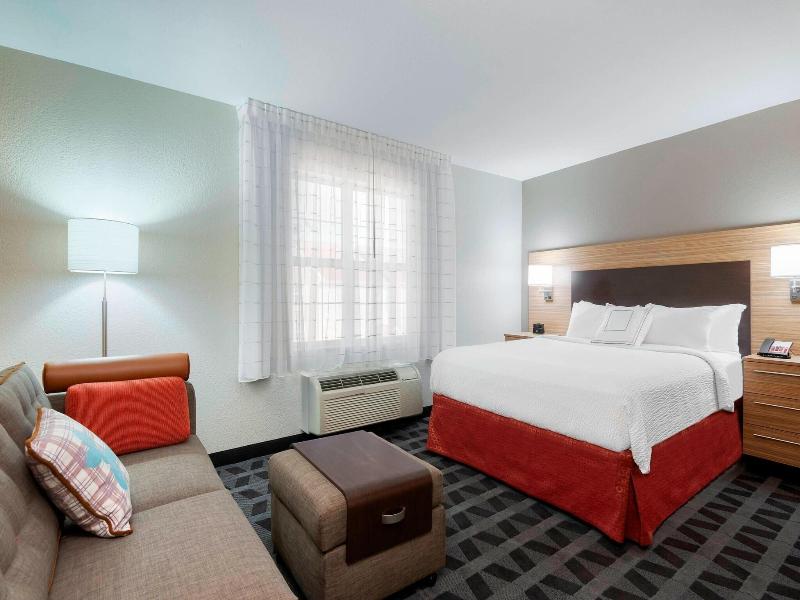 Towneplace Suites By Marriott Savannah Midtown image