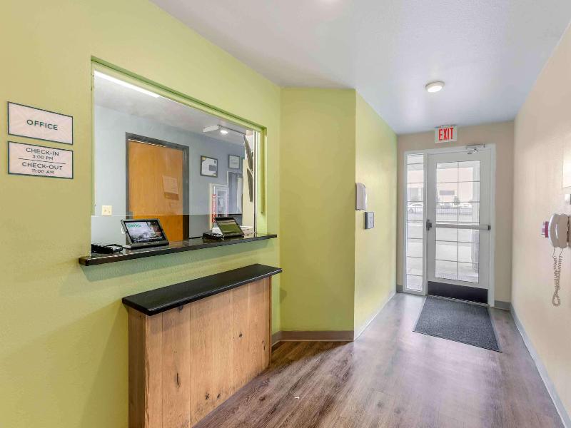Woodspring Suites El Paso Airport image