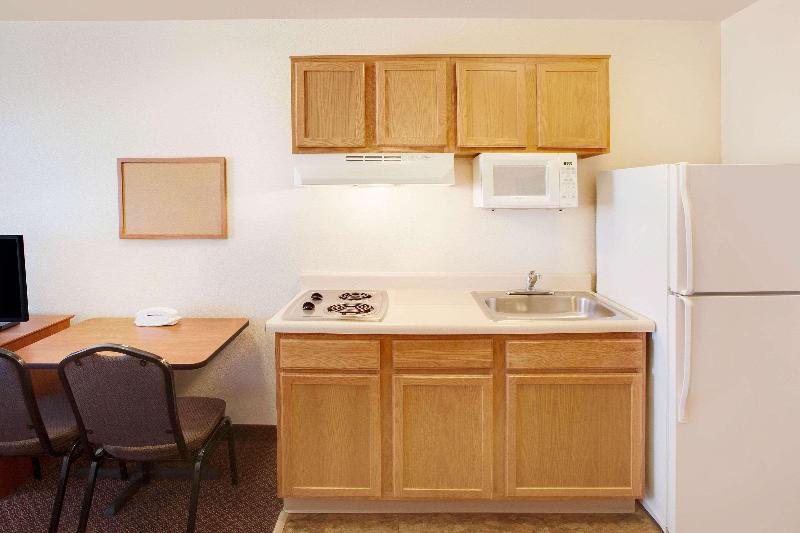 Woodspring Suites El Paso Airport image