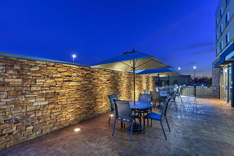 Fairfield Inn & Suites by Marriott Tulsa Catoosa image