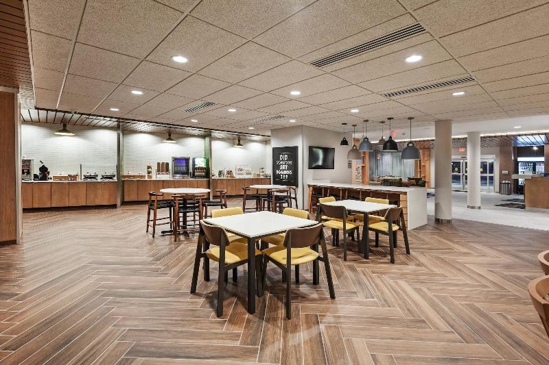 Fairfield Inn & Suites by Marriott Tulsa Catoosa image