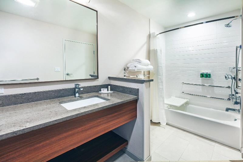 Fairfield Inn & Suites by Marriott Tulsa Catoosa image