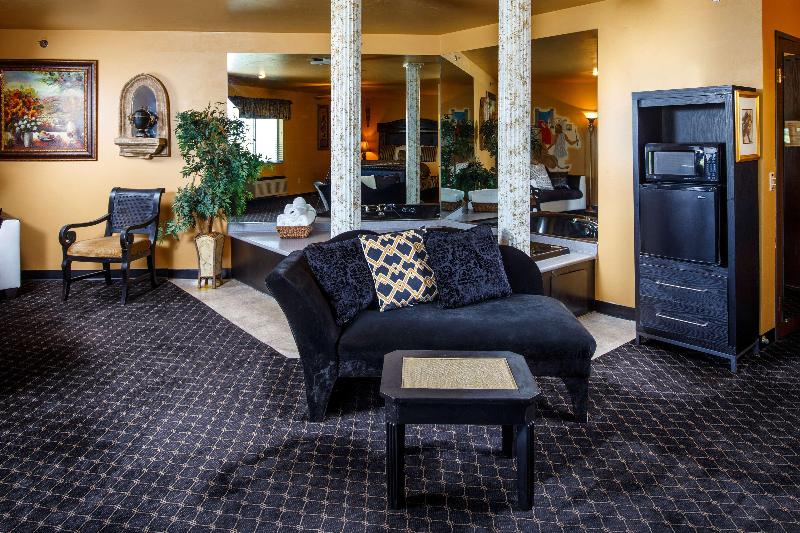 Hotel J Green Bay image