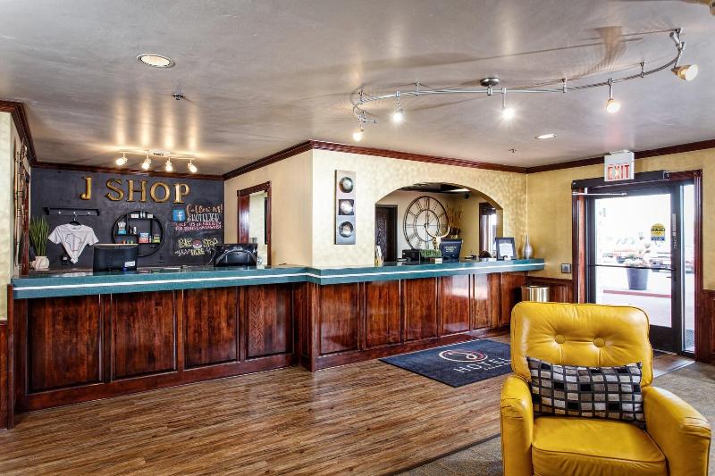 Hotel J Green Bay image