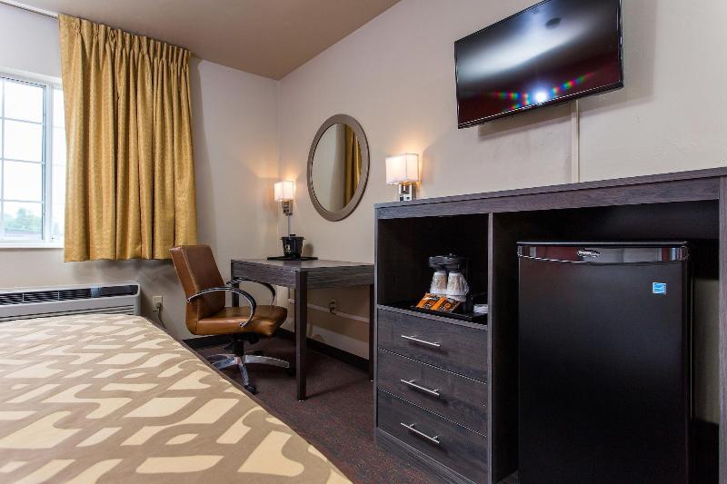Hotel J Green Bay image