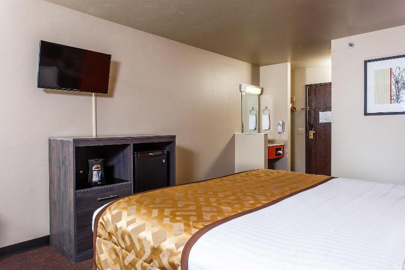 Hotel J Green Bay image