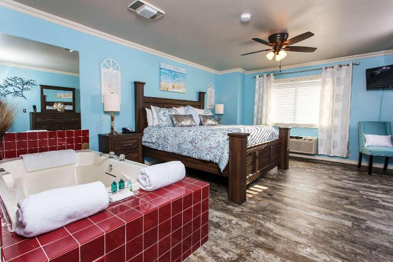 Hotel J Green Bay image