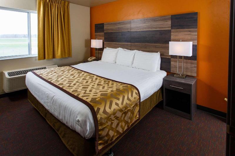 Hotel J Green Bay image